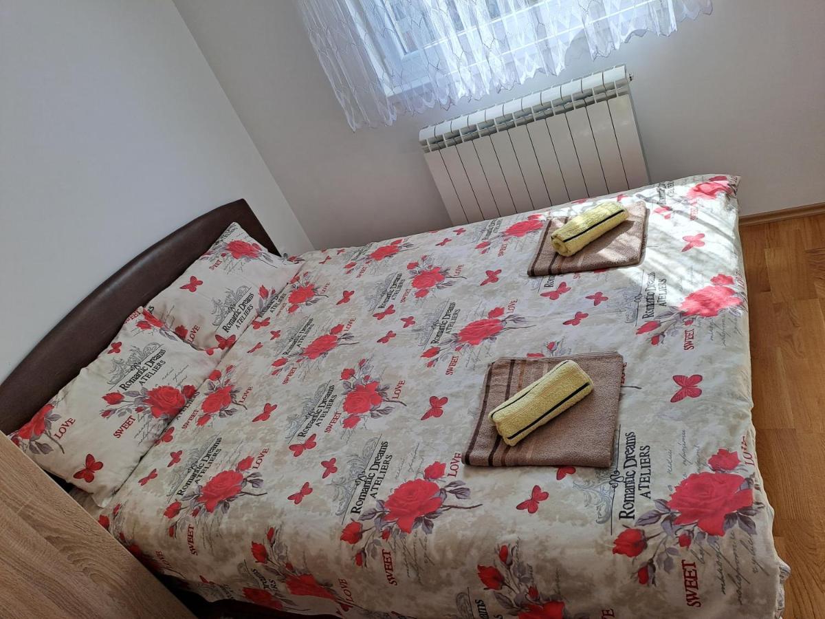 Stan Na Dan Nevena Lägenhet Lukavica Exteriör bild
